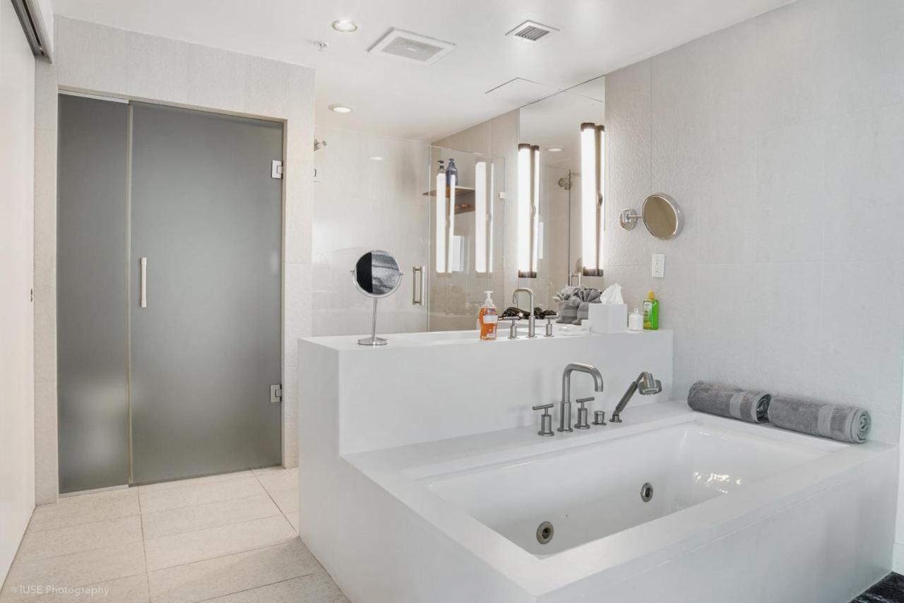 Luxury Well Stocked Se Corner 2Br W Fort Lauderdale W Great Ocean Views Exterior foto